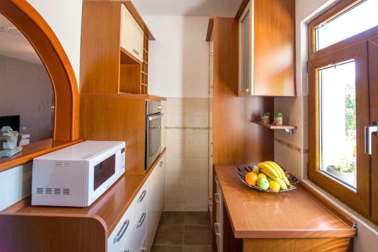 Villa Sandra Petrovac Exteriör bild